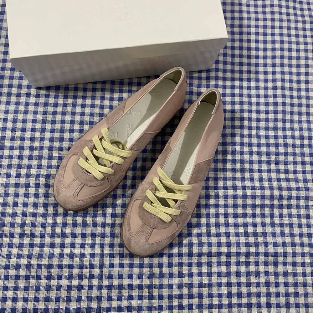 Maison Martin Margiela Pink Suede Lace-Up Flats